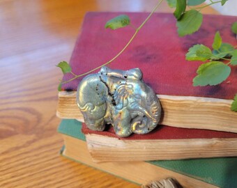 Labradorit Elefant Schnitzerei