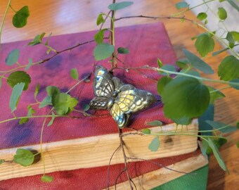 Labradorit Schmetterling schnitzen