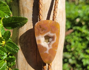 Crazy Lace Achat aus Mexiko mit Druzy Bolo Krawatte