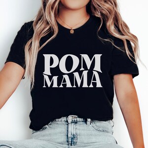 Pomeranian Dog Shirt Gift for Pomeranian Mom Cute Pom Mom Tee Pomeranian Lover T Shirt Pomeranian Mama T-Shirt