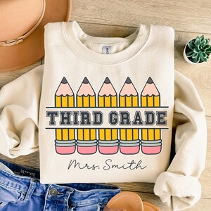 Personalized 3rd Grade Teacher Sweatshirt, Custom Third Grade Team Sweaters, Teachers Name Crewneck Sweatshirt, Gift for Back to School
