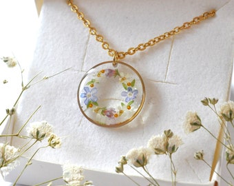 Collier couronne de fleurs séchées, bijou résine et vraie fleur, bijou pour femme, idée cadeau pour elle, cadeau fête des mères, fait-main