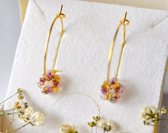 Mini flower hoop earrings 20 mm gold stainless steel, small pink heather flowers, women's jewelry, mom gift idea, spring jewelry