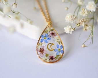 Magical necklace with real dried flowers, women's jewelry, stainless steel gilded with fine gold, resin jewelry and pressed flowers