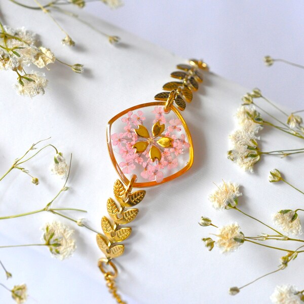 Bracelet fleur de cerisier sakura, bracelet rose pour femme, bijou inspiration japon, idée cadeau pour amoureux du Japon