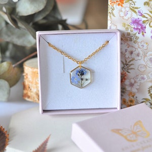 Women's necklace real pressed forget-me-not Resin and dried flower jewelry women's gift Flower jewelry image 7