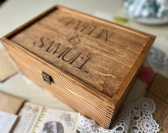 Personalized Wedding Memory Box, Custom Wooden Keepsake box, Vintage Style Keepsake Box, Wedding Gift, Gift For Couple, Anniversary Gift