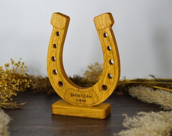 Herradura de madera con grabado – Regalo para enamorados – Amor personalizado – Símbolo de la suerte hecho a mano