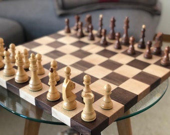 Schachbrett Holz Chess Board amerikanischer Nussbaum/Ahorn; Geölt mit Wunschgravur