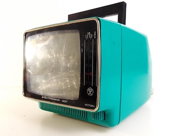 ソビエト製ヴィンテージ小型テレビ Saphire 412 - 12.6 インチ