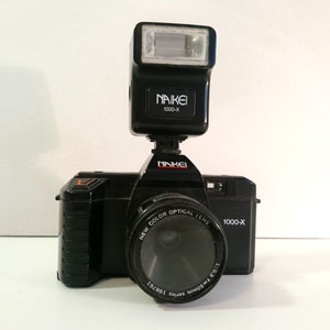 Vintage NAIKEI 1000-X filmcamera, retro fotocamera, Taiwan, jaren 70