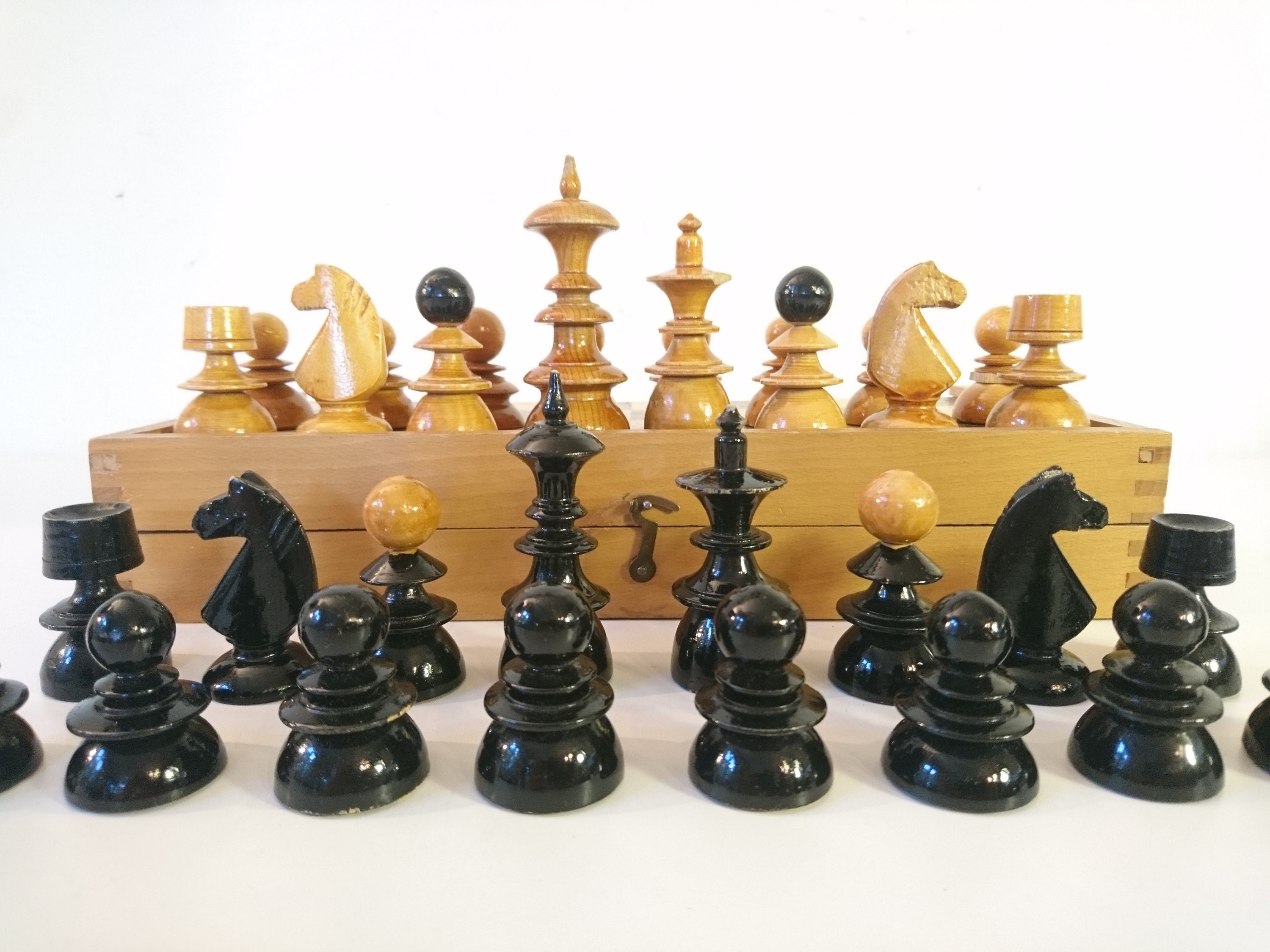 Vienna Coffee House Antique Reproduction Chess Set Lacquered Ebonized &  Boxwood Pieces