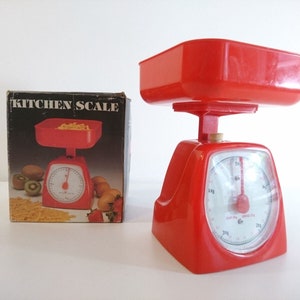vintage red kitchen scale grams up to 5 kg - space age 1970s