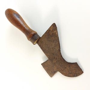 Antique Hungarian Vineyard Kacsoló Tool Grape Vine Hook Knife With Makers Mark