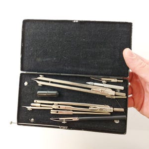 Conjunto de peças de compasso de desenho técnico vintage / lote - SPECTRUM Hungria década de 1980