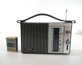 SHARP Fx-183 Transistors Radio, AM FM Japan 1970s - For Repair!