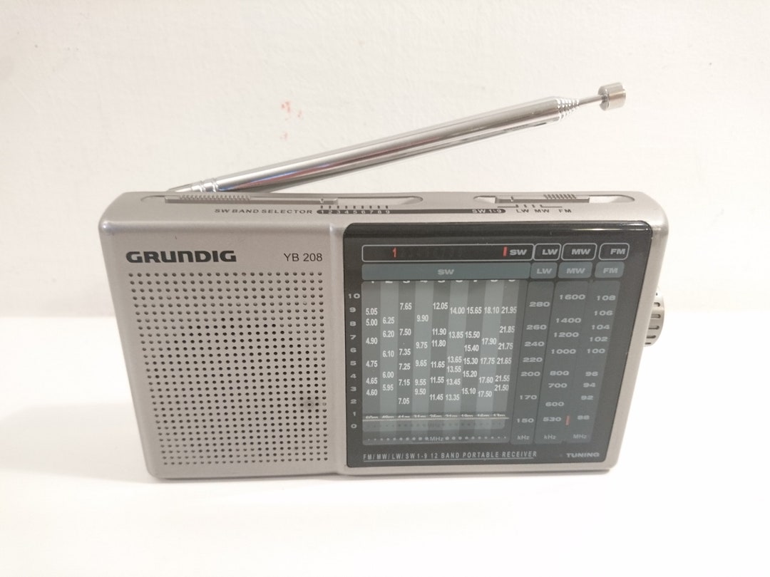 radio grundig yacht boy 208