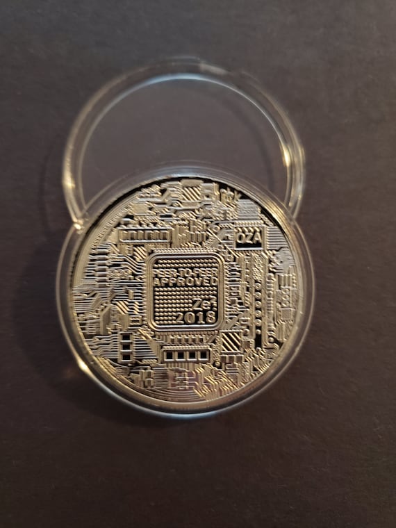 BITCOIN! Silver Plated Physical Bitcoin in protective acrylic case FAST SHIPPIN 