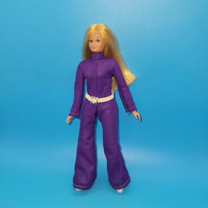 Vintage 1972 Mego Dinah-Mite Blonde Poseable Doll – Original Outfit – Rare Barbie Alternative!