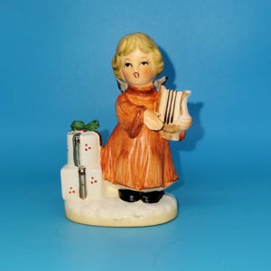Vintage Napco Girl Christmas Angel Figurine With Christmas Packages Playing a Lyre 1950s
