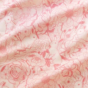 Pañuelo de algodón suave con diseño de conejito floral (rosa pastel), 55 x 55 cm.