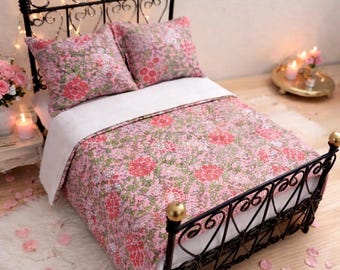 Handmade 1/12th scale dolls house  bedding set