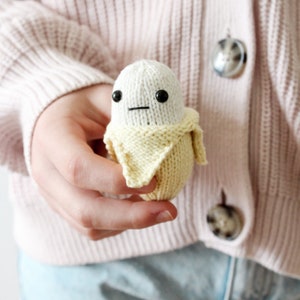 Knitted Banana - PDF Knitting Pattern, Easy to Follow, Seamless, Knit in the Round, Downloadable, Kawaii