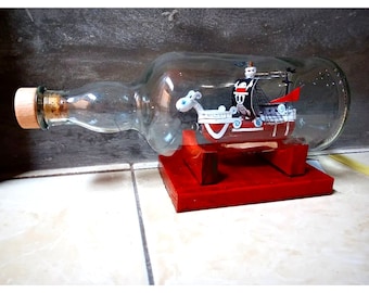 Miniature Going Merry Ship in a bottle, Miniature pirates ship, anime pirates ship