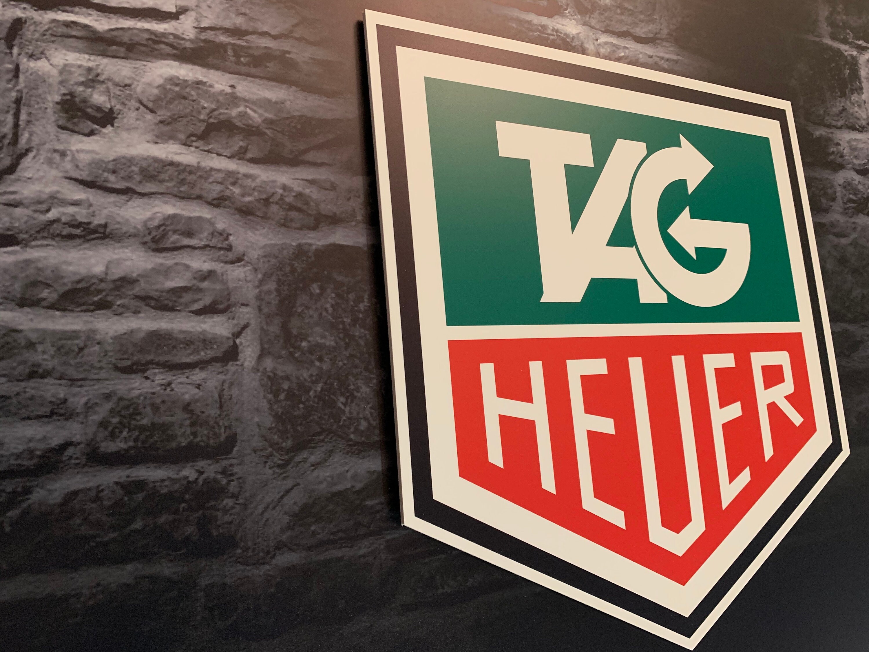 Enseigne Plaque Décorative Tag Heuer | 49 cm X 47 cm