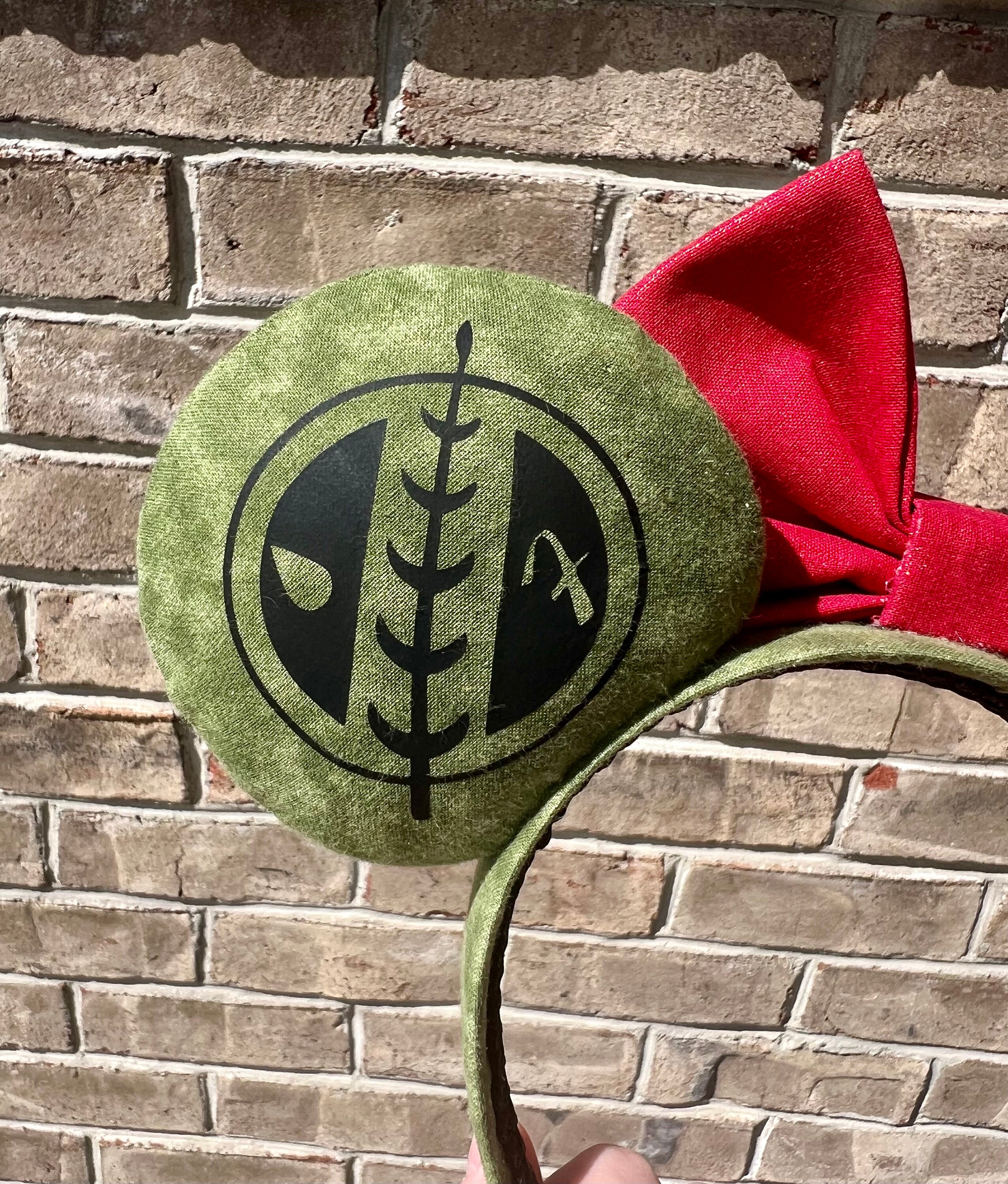 Disney Boba Fett Star Wars Mickey Mouse Ears Headband- New With Tags-Olive Green Mandalorian Star Wars Ears Headband With Sequin Bow | Mickey  main image 2