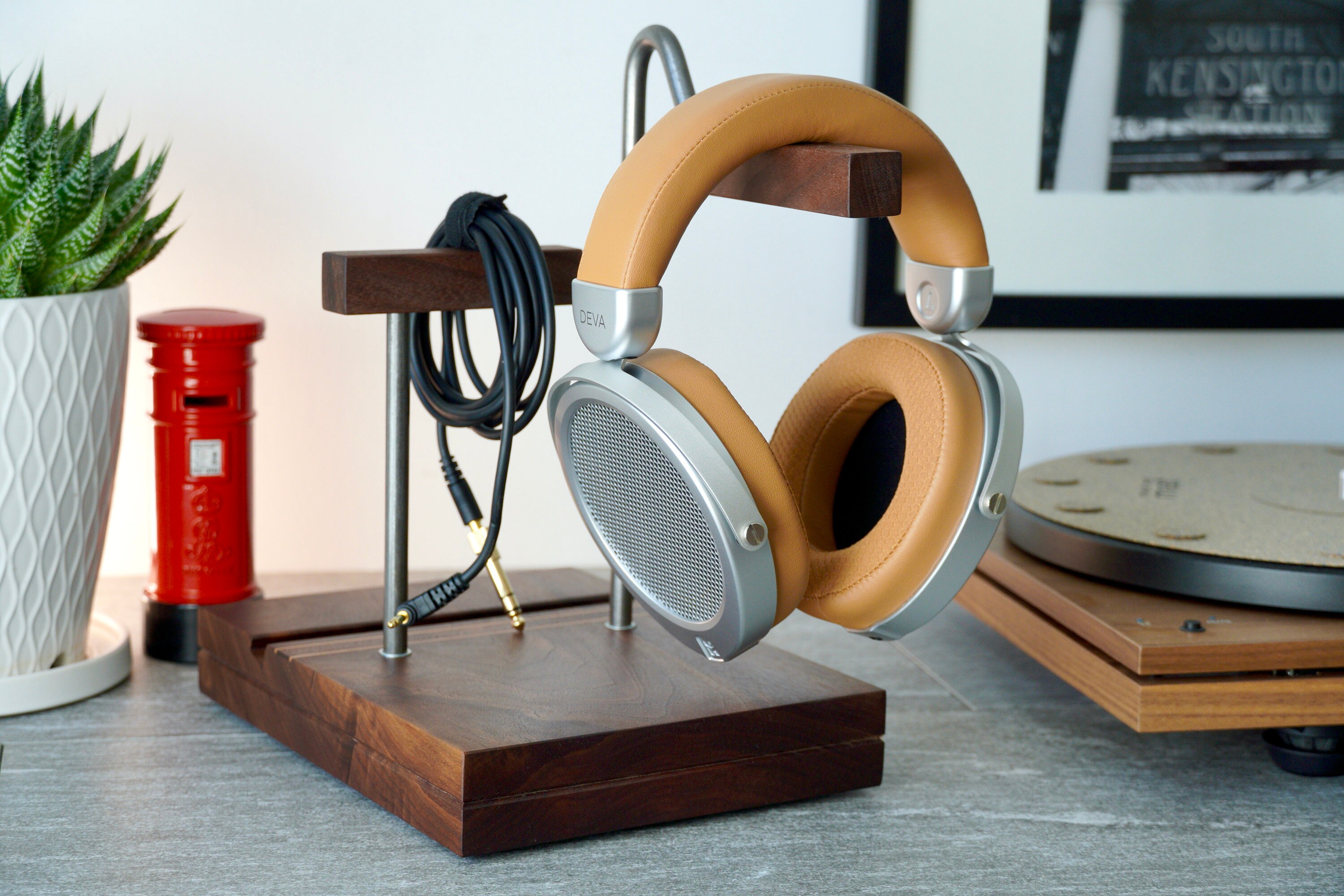 Modern Headphone Stand with Play and Display for Album or Etsy
