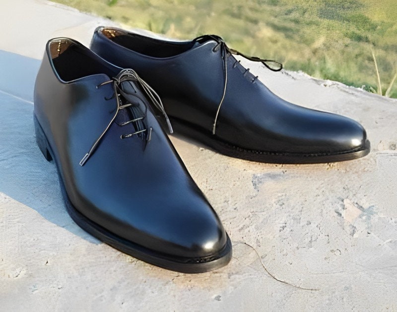 Mens black wholecut clearance shoes