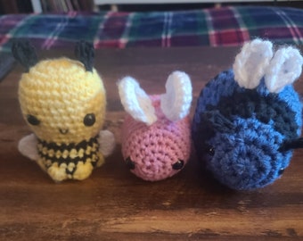 Bees, Bees, Bees! | Bumblebee | Mini Bee | Honeybee | Crochet Bee Toys | Buzz Buzz | Little Crochet Fliers