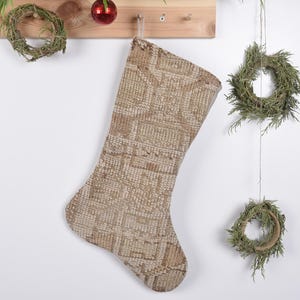 Kerstsok, handgemaakte kerstsok, vintage kous, familieset kerstsokken, kous met monogram, vakantiesokken