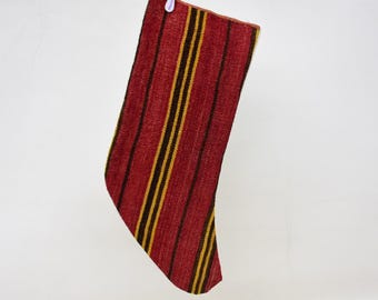 Calza vintage, calza di lana a righe, calza rossa per le feste, decorazioni natalizie, calza regalo, calza fatta a mano, decorazione festiva