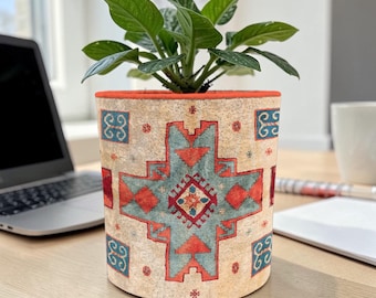 Maceta con estampado tribal, maceta étnica hecha a mano, regalo para inauguración de casa, maceta étnica tipo cesta, maceta con alfombra vintage, regalo para amantes de las plantas.