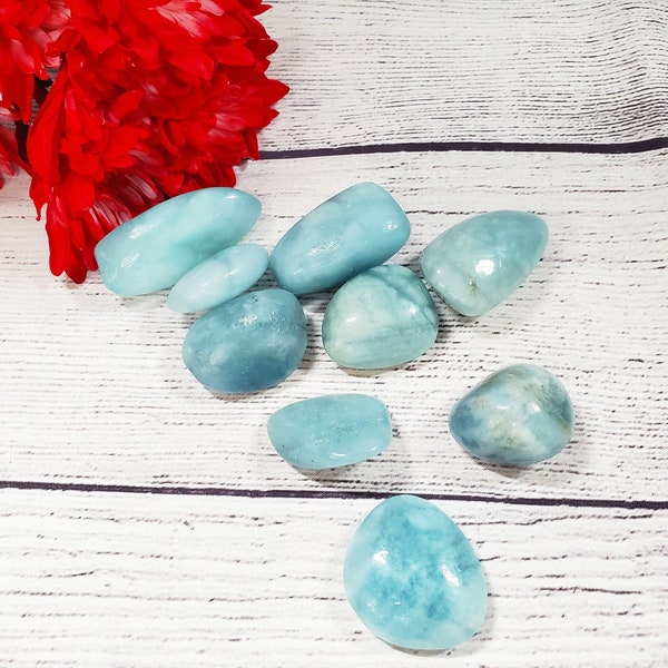 Aquamarine gemstone|Aquamarine tumble stone|Blue stone|Pretty stone
