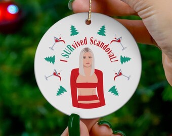 Sono sopravvissuto a Scandoval! Ornamento di Natale Ariana Madix - Vanderpump