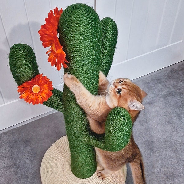 Handmade cactus sculpture | high quality scratcher for posh cats