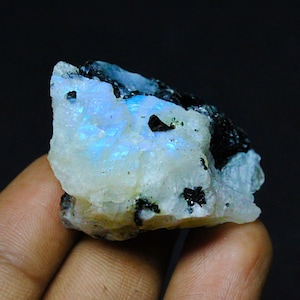 Natural Moonstone Rough Crystal, Moonstone Chunk, Healing & Protection Stone, Moonstone Raw, Pocket Stone, Jewelry making Moonstone Rough