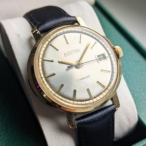 Vintage herenhorloge Vostok, mechanisch uurwerk, gemaakt in de USSR, jaren 80. Jurk casual horloge, bruiloft