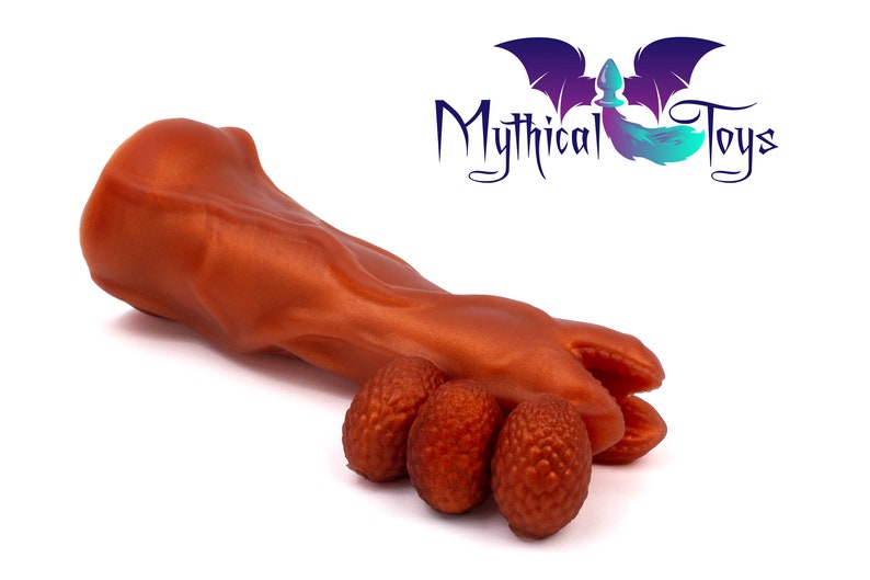 Sandworm Ovipositor Dildo With Eggs mythicaltoys 