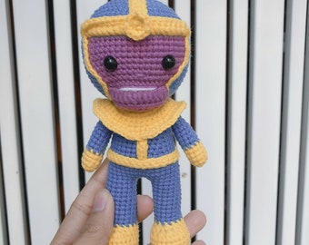 Muñeca de ganchillo Thanos, coleccionables de ganchillo, Amigurumi, juguete de lana hecho a mano para niños