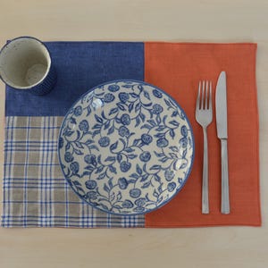 Set de 2 sets de table en lin bleu indigo orange brûlé et sous-verres assortis - Ferme rustique moderne, cadre de salle à manger automnal cottage