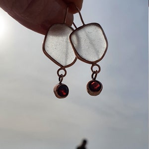 Sea glass earrings in white with garnet set in rose gold. Sea glass earrings solid gold. Genuine sea glass earrings in red gold. Upcycled image 5