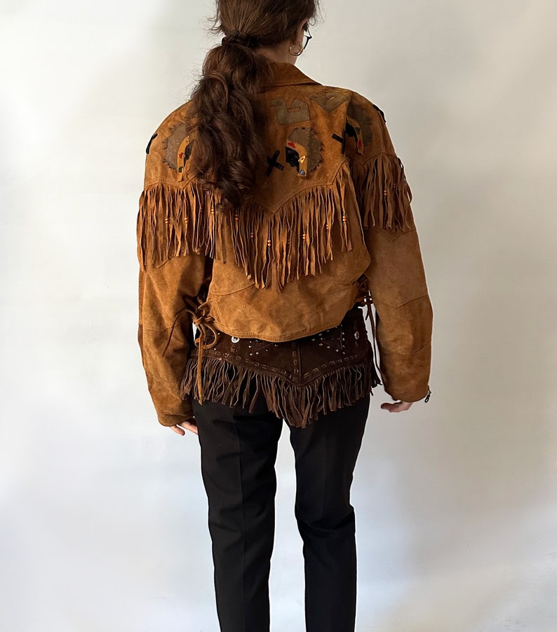 Clock House leather vintage suede fringed jacket light brown camel coat 90s retro 80s oldschool boho festival cowboy Wild West Native image 5