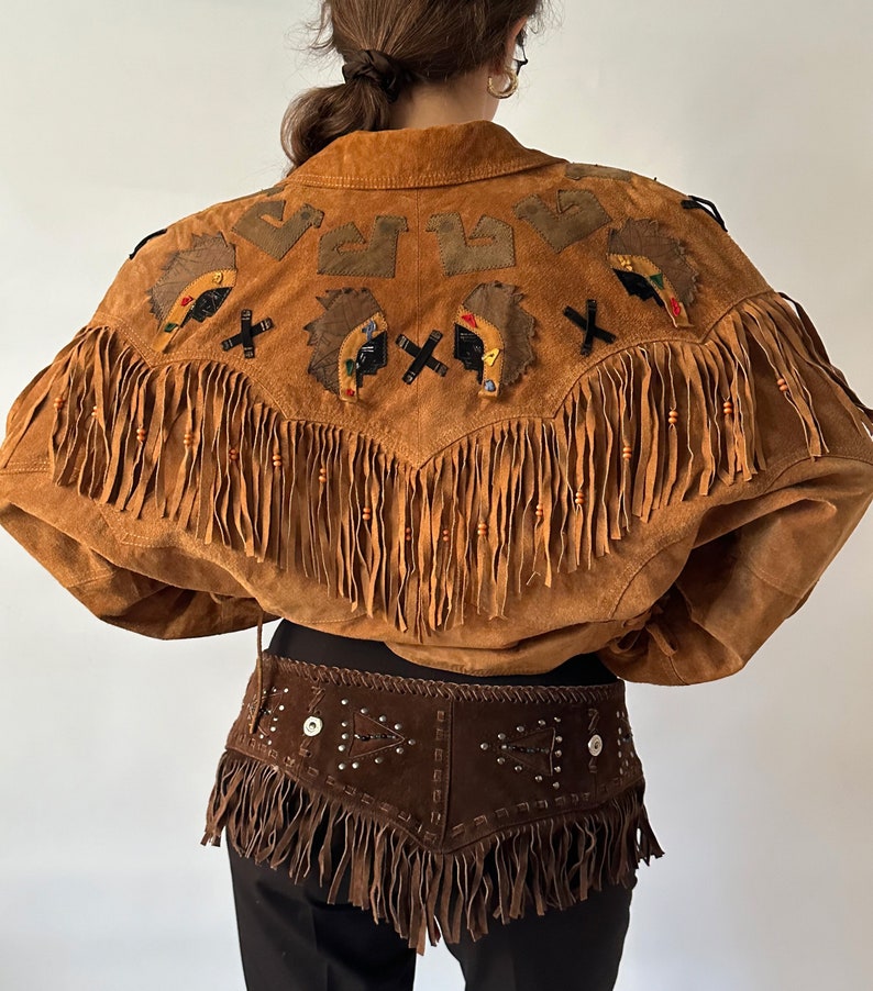 Clock House leather vintage suede fringed jacket light brown camel coat 90s retro 80s oldschool boho festival cowboy Wild West Native image 1