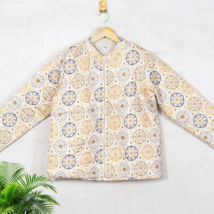 Vintage Floral Quilted Silk Jacket: Bohemian Winter Coat