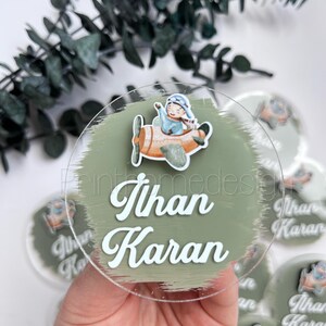 Calamita in plexiglass personalizzata per neonati - Regalo con nome personalizzato, design elegante per biglietti d'auguri, ricordo minimalista per baby shower e battesimi
