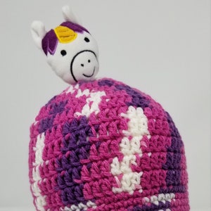 Unicorn topped child&#39;s hat